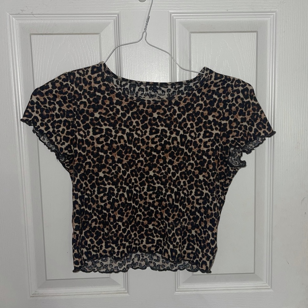 American Eagle, small, leopard print crop top